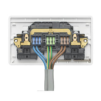 MK LOGIC PLUS RAPID FIX 13A 2-GANG DP SWITCHED SOCKET WHITE WITH WHITE ...